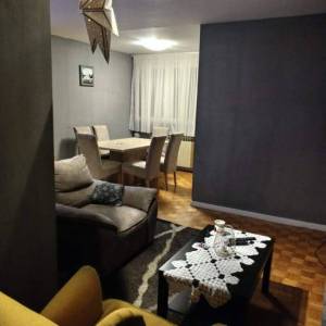 Velika Gorica, Slavka Kolara, 3S stan, 74m2, visoko prizemlje, lift