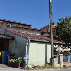Velika Gorica/kuća sa potencijalom/odlična pozicija!