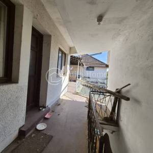 Velika Gorica/kuća sa potencijalom/odlična pozicija!