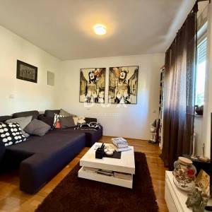 Viškovo, centar, stan, 100 m2, 2 garažna mjesta, namješteno