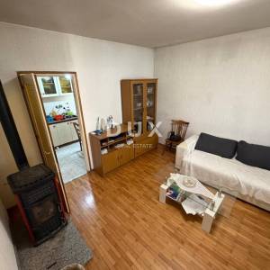 Viškovo, Saršoni, kuća s garažom + okućnica, odlična lokacija