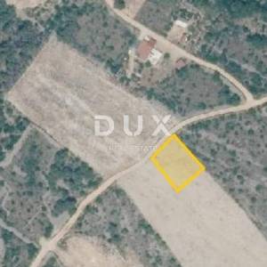 Vodice, građevinsko zemljište, 800 m², mirna lokacija