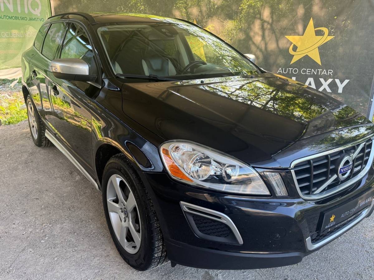 Volvo XC60 AWD D3 automatikUREDAN