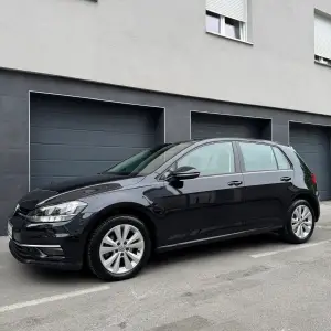 VW GOLF 7.5 1.6TDI //144tkm//prvi vlasnik//navigacija//odličan//