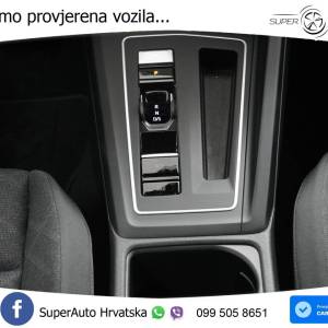VW Golf 8 1.0 eTSI DSG Life 110 KS, ACC+LED+KAM+GR SJED+VIRT+ASIST