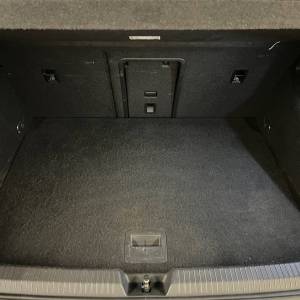 VW Golf 8 2.0 TDI ACTIVE - 3 godine jamstva