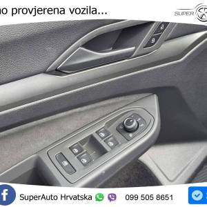VW Golf 8 GTI 2.0 TSI DSG 50 Edition 325 KS, REG 08/27 AKRAPOVIĆ+ACC+LED+360