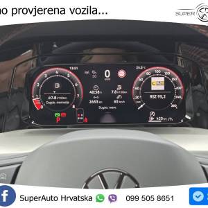 VW Golf 8 GTI 2.0 TSI DSG 50 Edition 325 KS, REG 08/27 AKRAPOVIĆ+ACC+LED+360