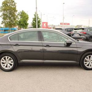 VW Passat 1.6 TDi DSG *LED, NAVIGACIJA, KAMERA*