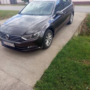 VW Passat Variant 1.6 TDI DSG VELIKI SERVIS REG 1 god