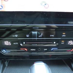 VW Passat Variant 2.0 TDi DSG *LED, NAVIGACIJA*