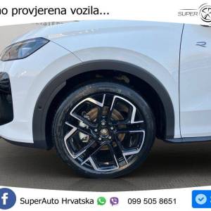 VW T-Roc 1.5 eTSI DSG R-Line 150 KS, ACC+360+KEY+GR SJED+HEAD+VIRT+LANE