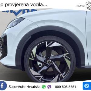 VW T-Roc 1.5 eTSI DSG R-Line 150 KS, ACC+360+KEY+GR SJED+HEAD+VIRT+LANE