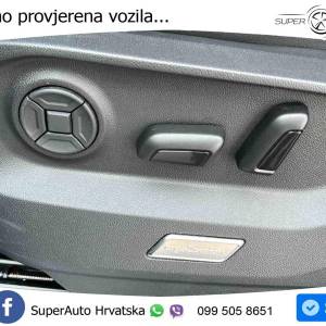 VW Touareg 3.0 TDI V6 4M Aut. Elegance 231 KS, PANO+MATRIX+ACC+GR SJED+KAM+PDC