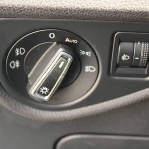 VW Touran 1.6 TDi DSG *NAVIGACIJA, KAMERA*