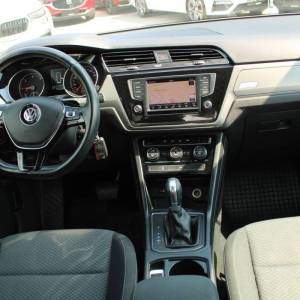 VW Touran 1.6 TDi DSG *NAVIGACIJA, KAMERA*