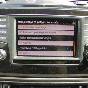 VW Touran 1.6 TDi DSG *NAVIGACIJA, KAMERA*