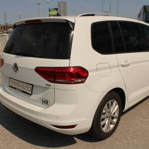 VW Touran 1.6 TDi DSG *NAVIGACIJA, KAMERA*