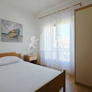 Zadar – Diklovac | Samostojeća kuća 630 m² s 4 stana, garažom i okućnicom