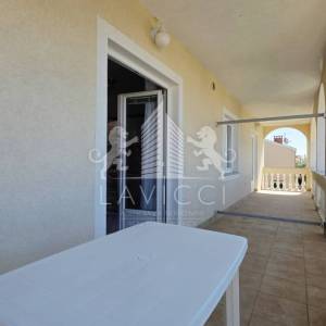 Zadar – Diklovac | Samostojeća kuća 630 m² s 4 stana, garažom i okućnicom
