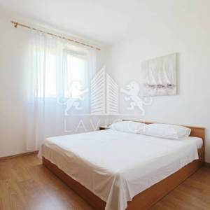 Zadar – Diklovac | Samostojeća kuća 630 m² s 4 stana, garažom i okućnicom