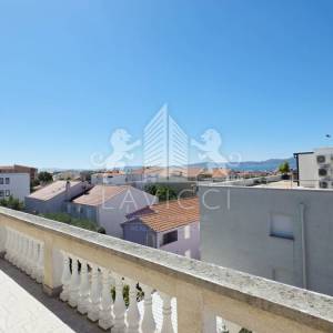 Zadar – Diklovac | Samostojeća kuća 630 m² s 4 stana, garažom i okućnicom
