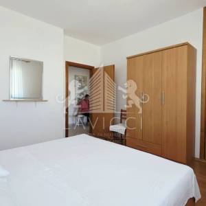 Zadar – Diklovac | Samostojeća kuća 630 m² s 4 stana, garažom i okućnicom