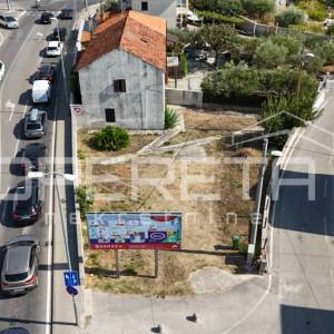 Zadar, Melada – dio dvojne kuće na građevinskoj parceli od 450 m²