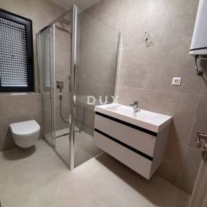 Zadar, Sukošan, trosobni stan, 118,39 m², dvoetažni, dizalo
