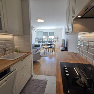 Zagreb, Donje Svetice, 2-sob. stan s loggiom 46m2+GPM 14.5m2, lift 