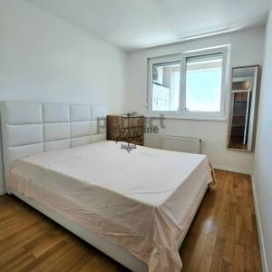 Zagreb, Donje Svetice, 2-sob. stan s loggiom 46m2+GPM 14.5m2, lift 