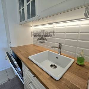Zagreb, Donje Svetice, 2-sob. stan s loggiom 46m2+GPM 14.5m2, lift 