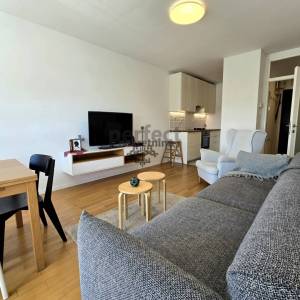 Zagreb, Donje Svetice, 2-sob. stan s loggiom 46m2+GPM 14.5m2, lift 