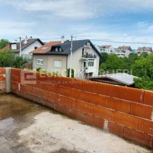 Zagreb, Gornji Bukovac, Salopekova ul., zgrada s dva stana 125 m2 ROH BAU