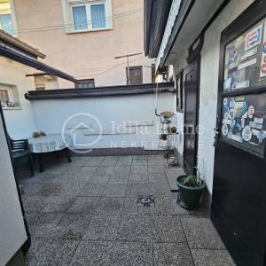 Zagreb/Kustošija/obiteljska kuća sa potencijalom