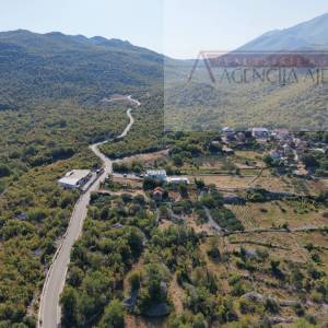 Zagvozd 2001 m2 građevinsko zemljište panoramski pogled - novo!