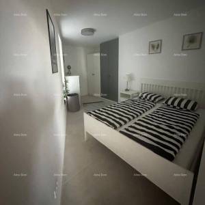 ZAMBRATIJA –  STAN 69 m²,  UZ MORE