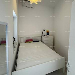 ZAMBRATIJA –  STAN 69 m²,  UZ MORE
