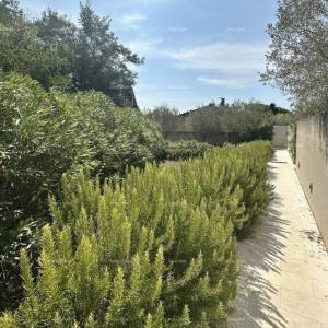 ZAMBRATIJA –  STAN 69 m²,  UZ MORE