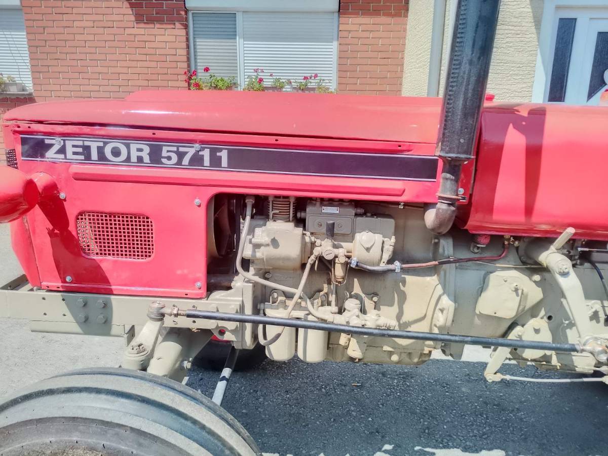 Zetor 5711
