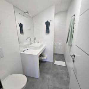ZLATAR/EKSKLUZIVNI PRIVATNI RESORT/250 m²/1.895 m² PARCELE/BAZEN/JACUZZI