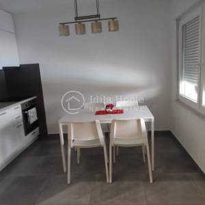 ZLATAR/EKSKLUZIVNI PRIVATNI RESORT/250 m²/1.895 m² PARCELE/BAZEN/JACUZZI