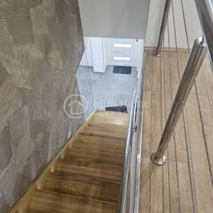 ZLATAR/EKSKLUZIVNI PRIVATNI RESORT/250 m²/1.895 m² PARCELE/BAZEN/JACUZZI