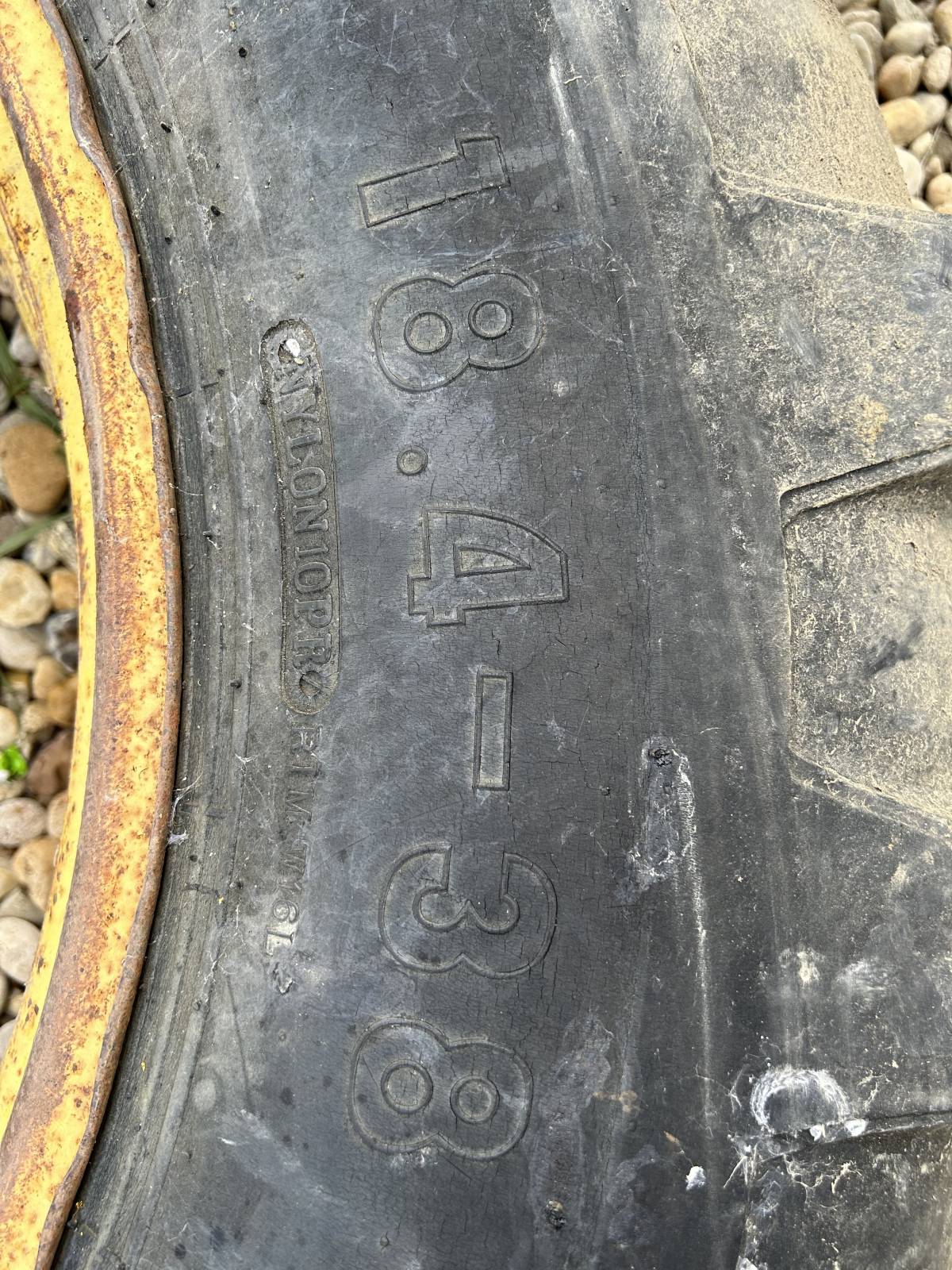 18.4 38