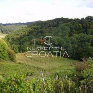 5.927 m2 sa ucrtanim objektom!