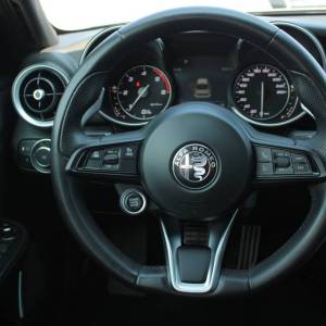 Alfa Romeo Giulia 2.2 Mjt 190KS AUTOMATIK *LED,NAVIGACIJA,KAMERA*