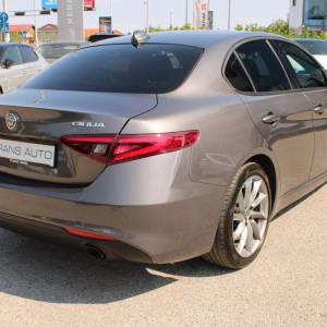 Alfa Romeo Giulia 2.2 Mjt 190KS AUTOMATIK *LED,NAVIGACIJA,KAMERA*