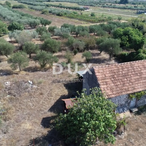 Biograd na Moru, kamena kuća za renovaciju, 122 m²