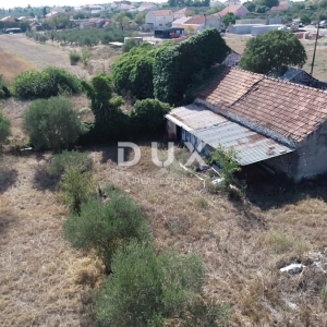 Biograd na Moru, kamena kuća za renovaciju, 122 m²