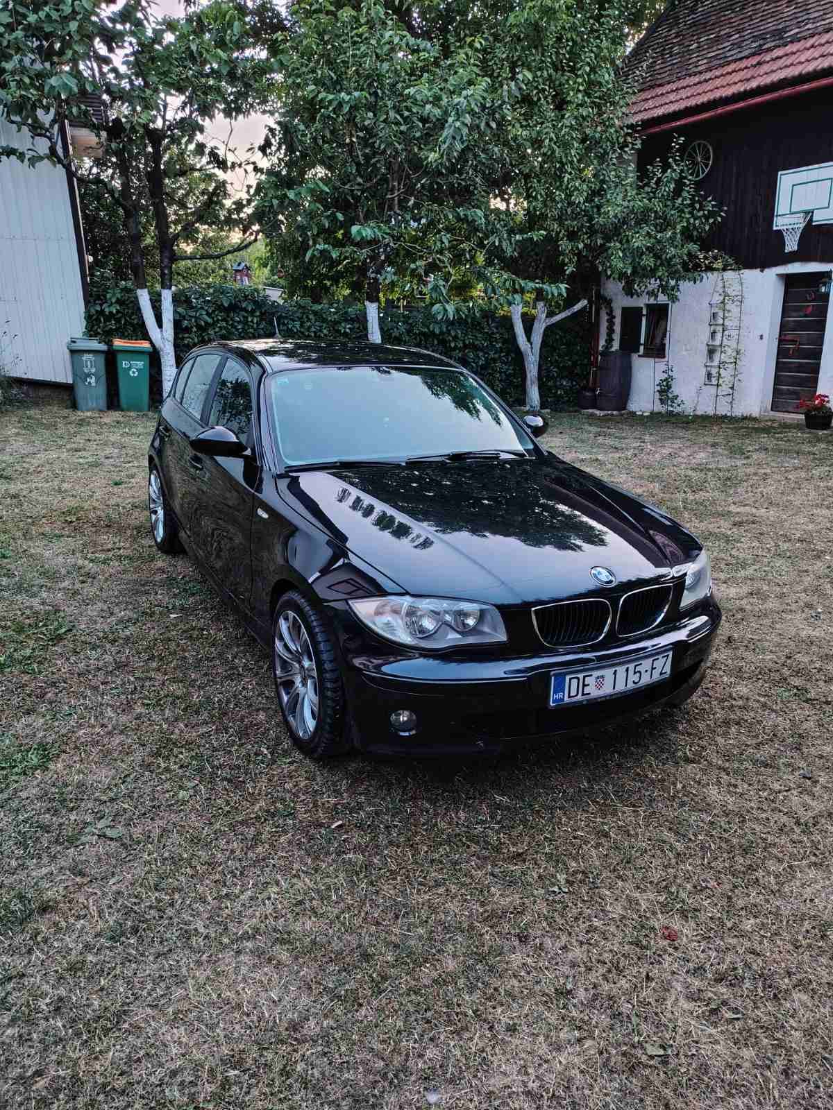 BMW 116i | 147.000 km | Reg. 20/05/2027 | Novi dijelovi + 2 seta guma